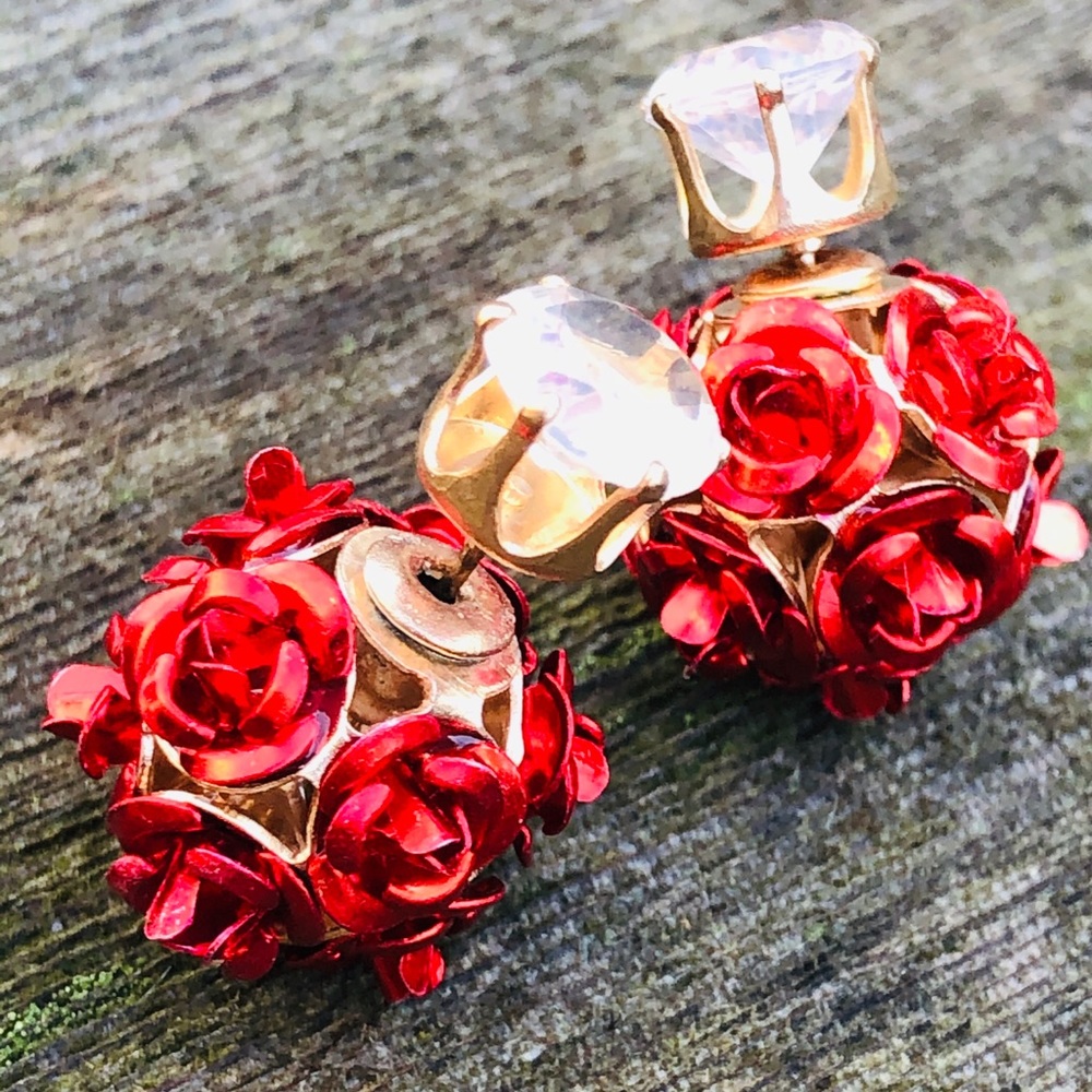 Red flower double studded earrings pierced